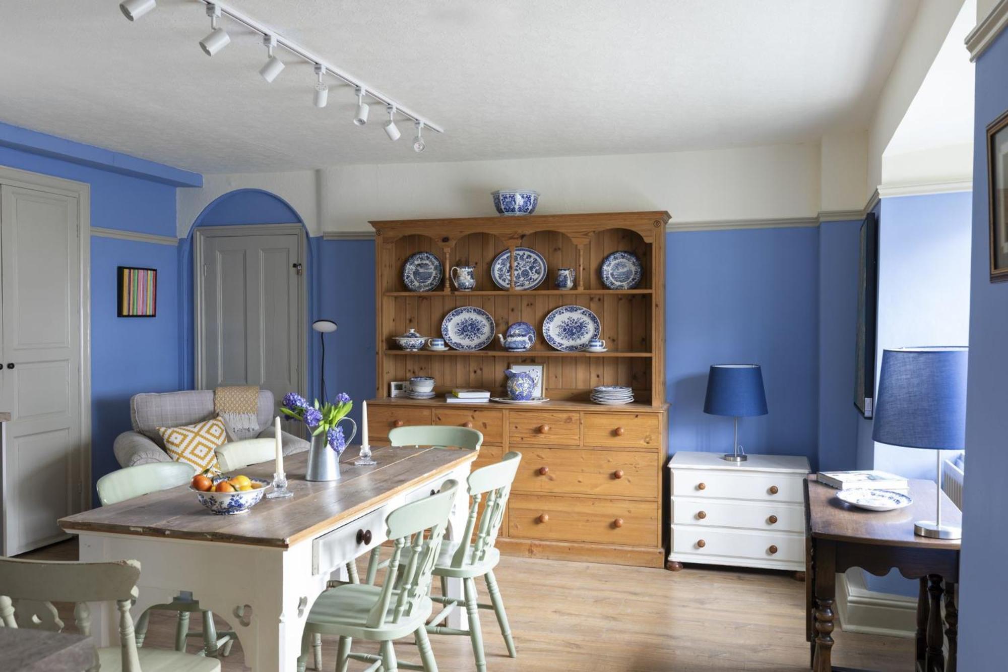 Churchill Cottage Бишъп Оукланд Екстериор снимка